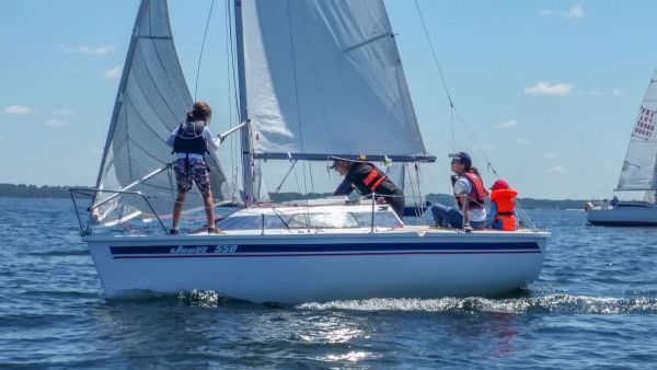 Femme à la barre – photo 25